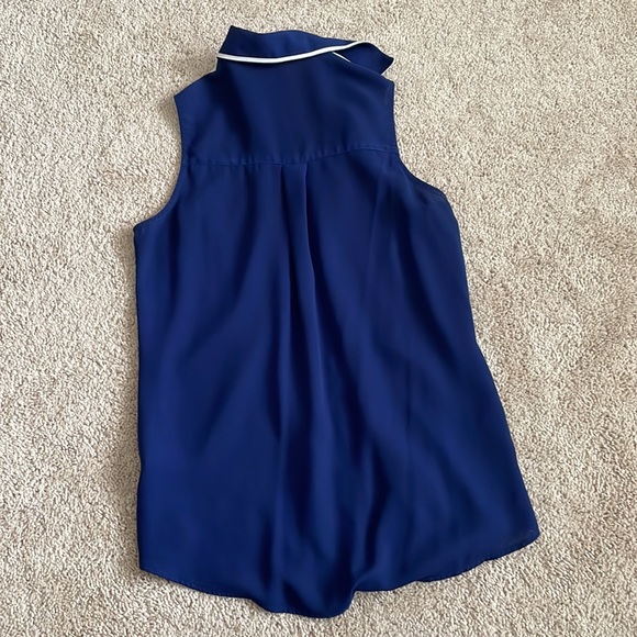 Navy blue with white detail button down from Express - Picture 6 of 7